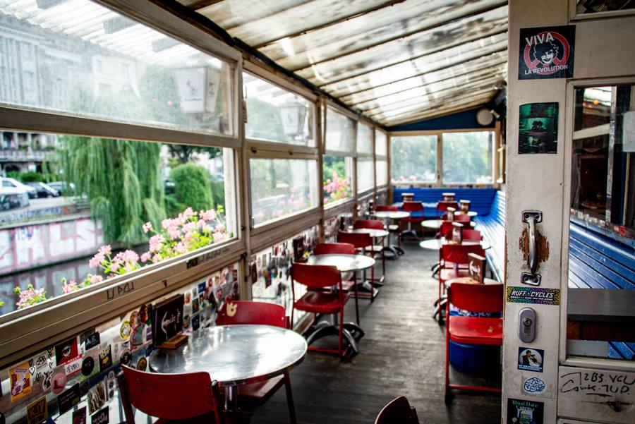 The conservatory above the water
